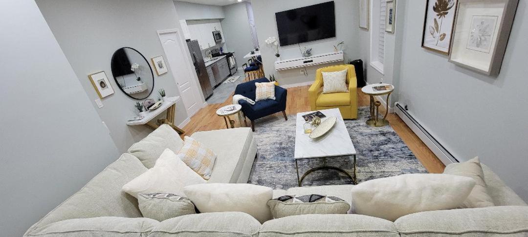 Apartment A Dazzling Destination New York